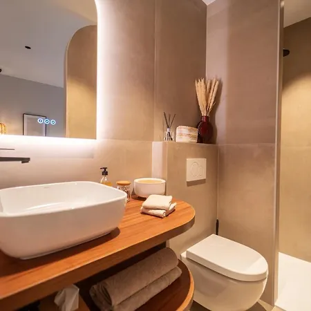 Le Nid, Superbe D'hotes